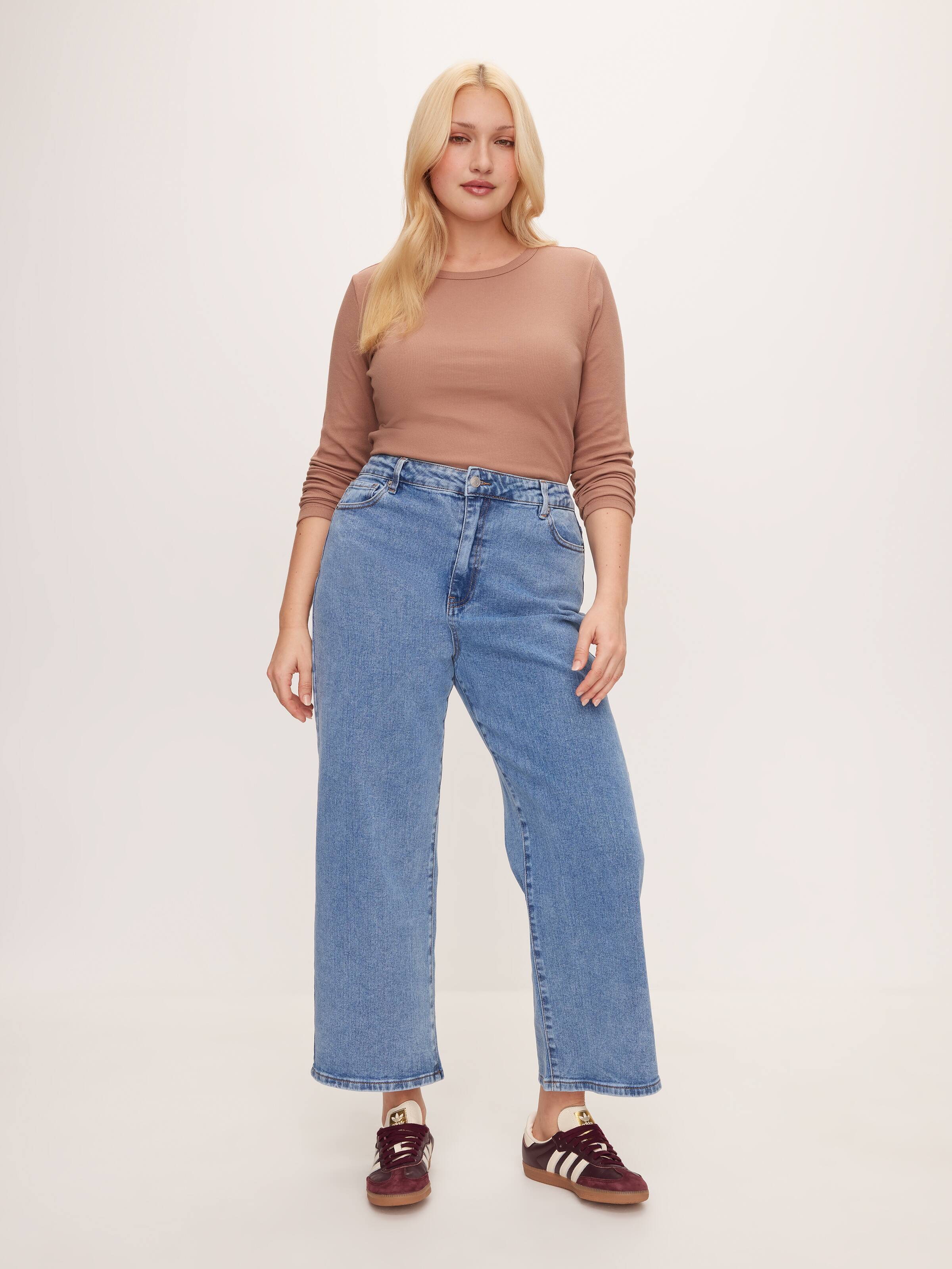 Rib Crew Neck Long Sleeve Top