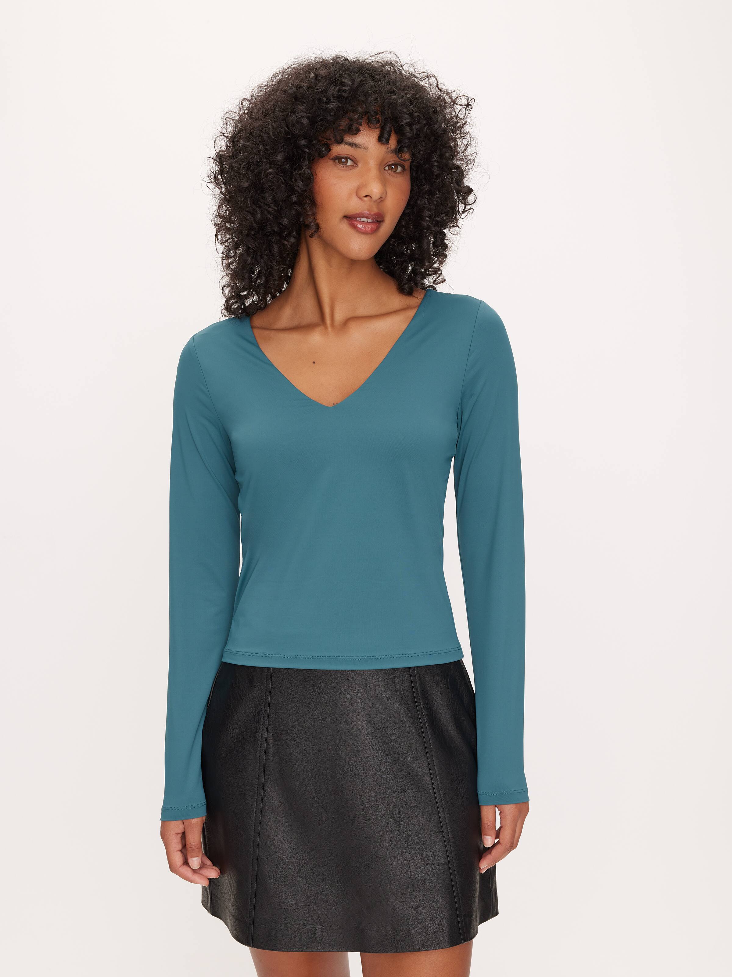 Super Soft V-Neck Long Sleeve Top