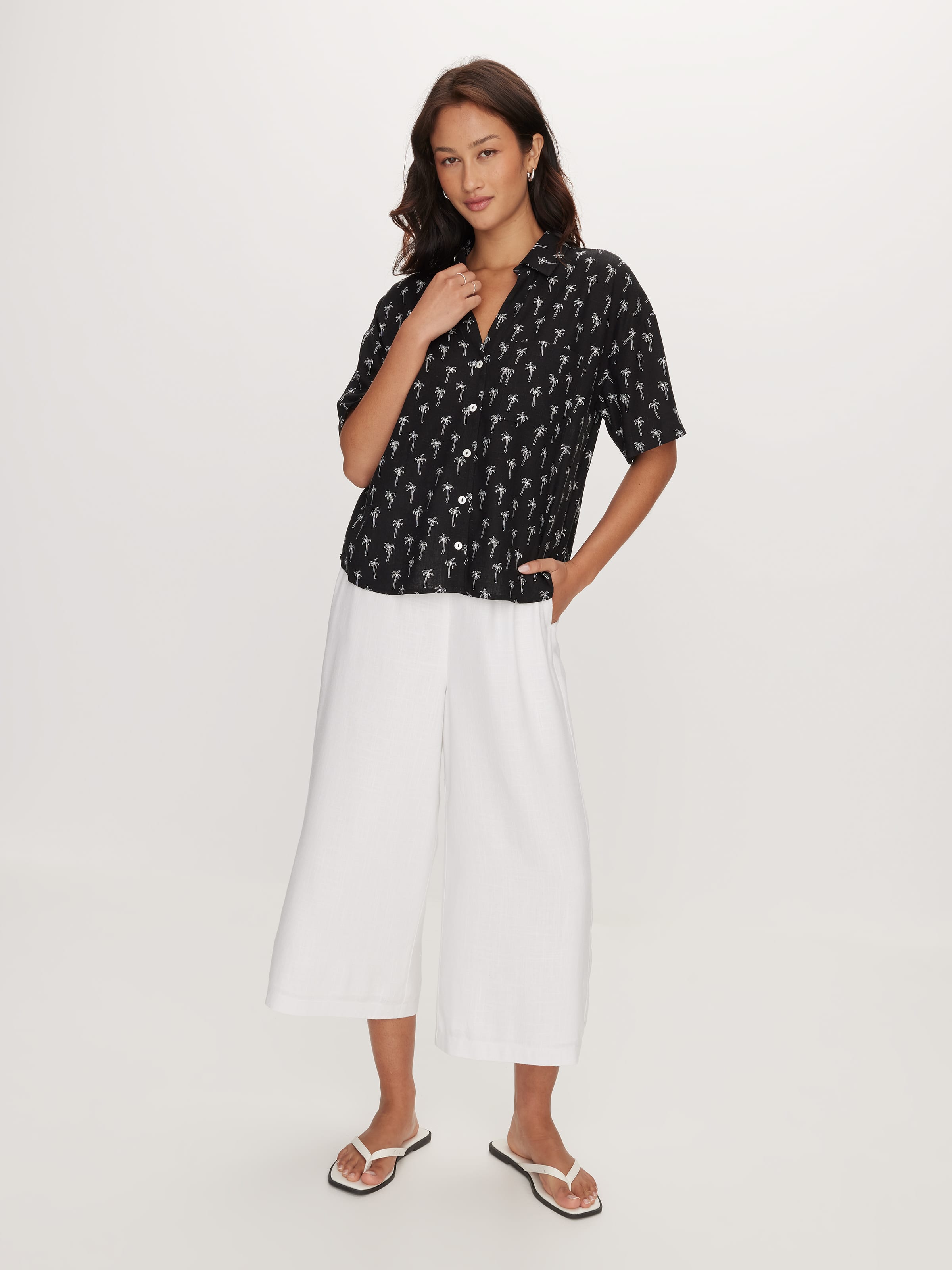 Dylan Pocket Front Short Sleeve Shirt