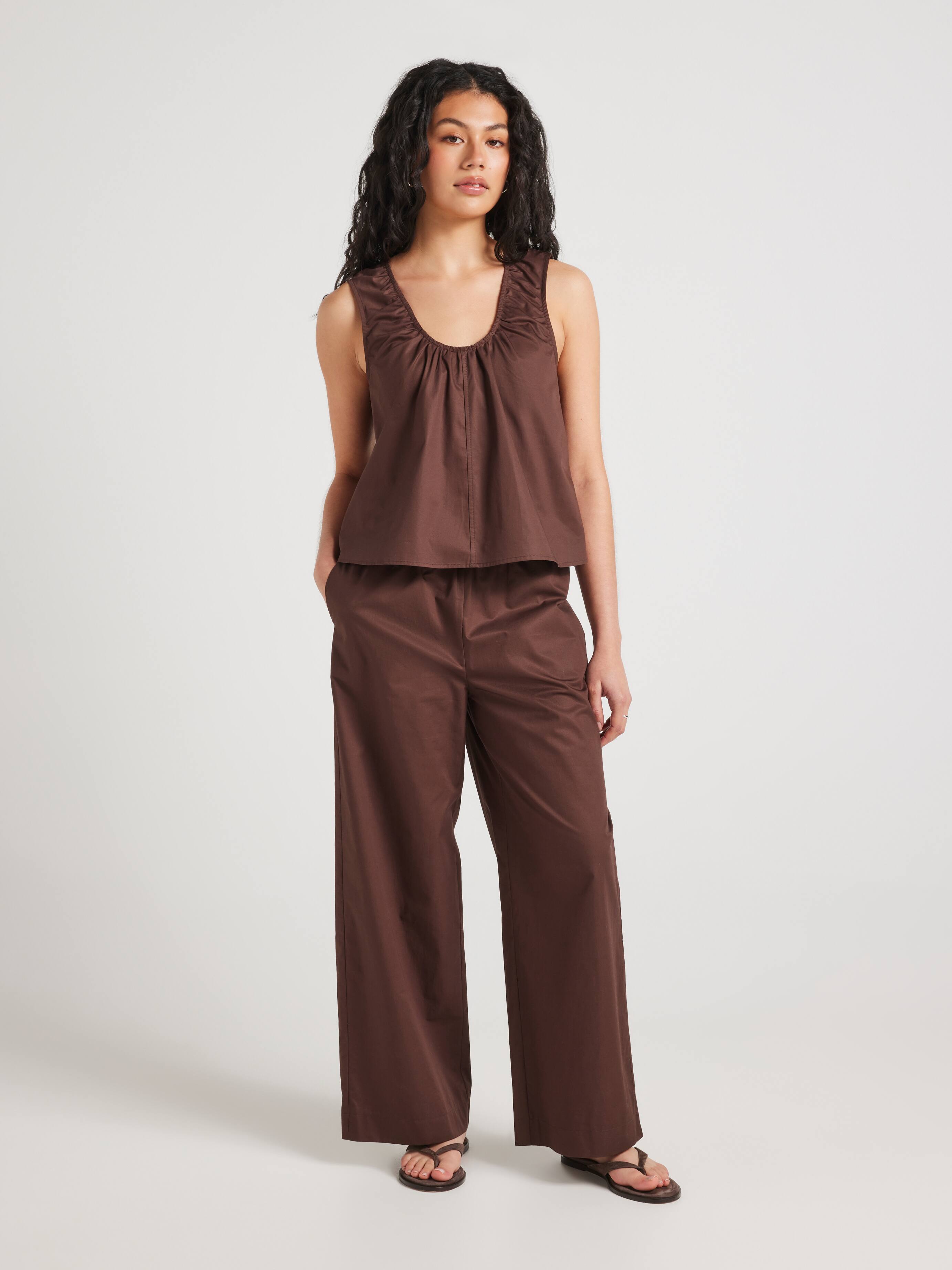 Simone Sleevless Swing Top