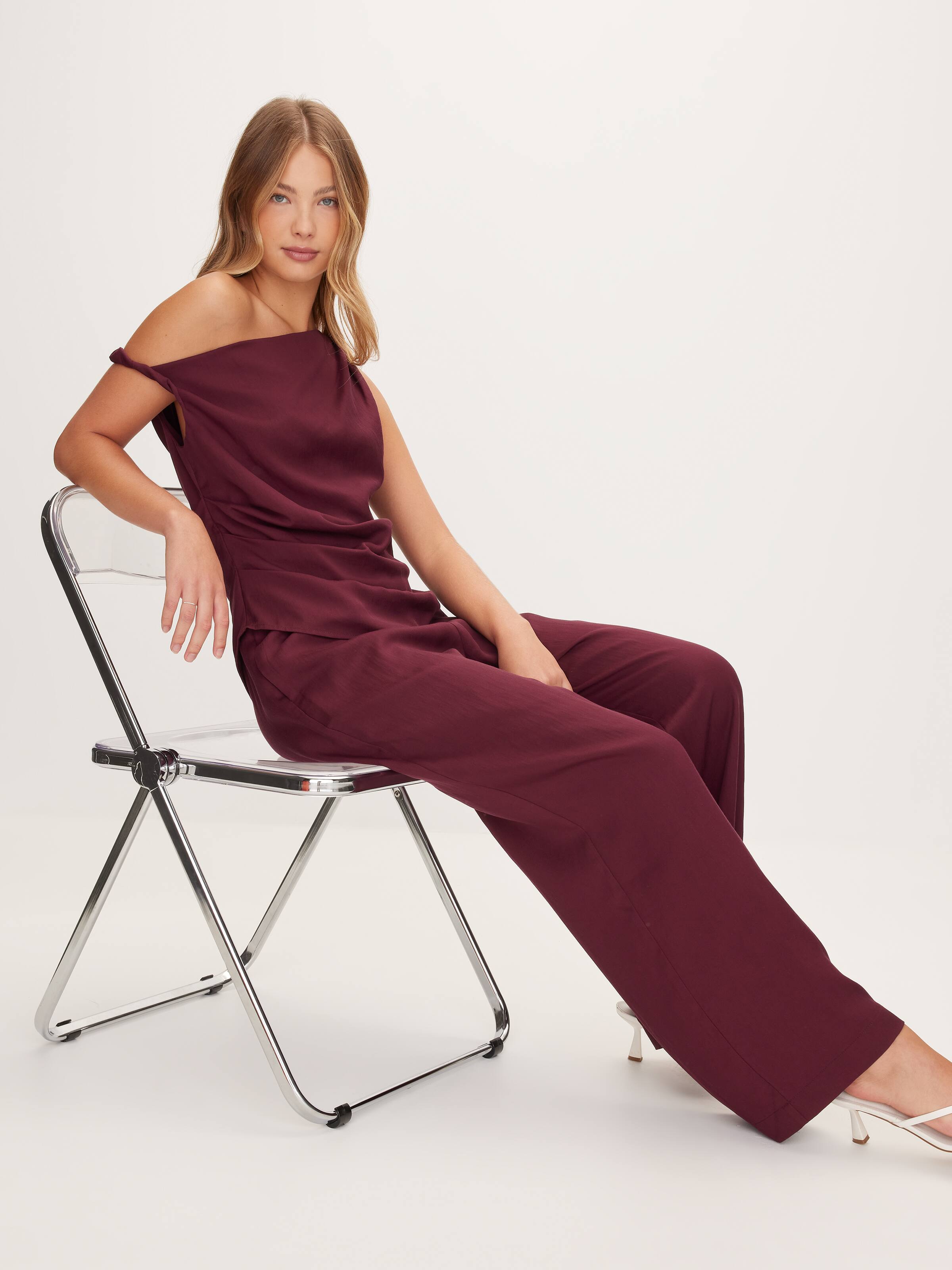 Camellia Asymmetric Top