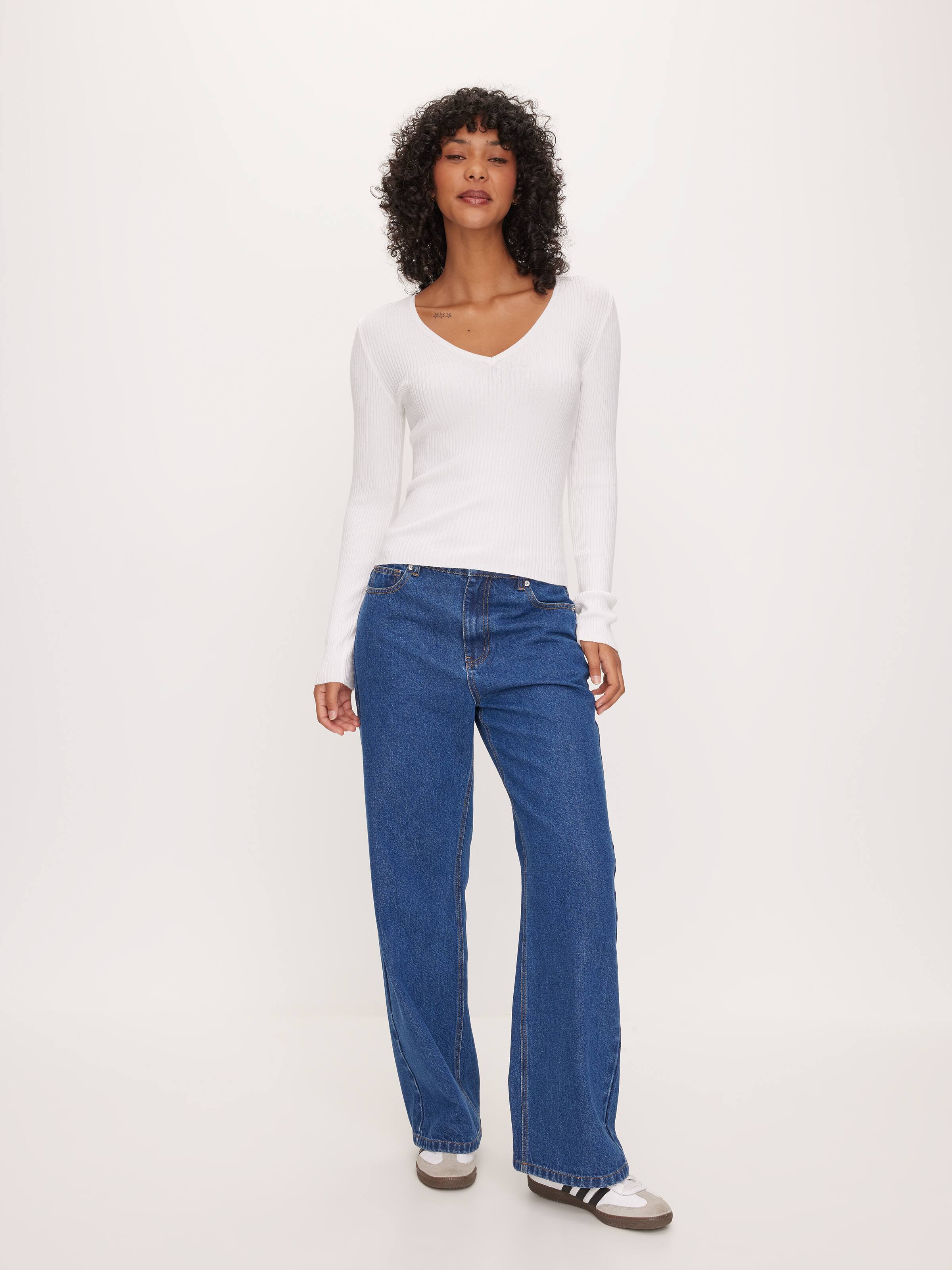 Belle V-Neck Knit