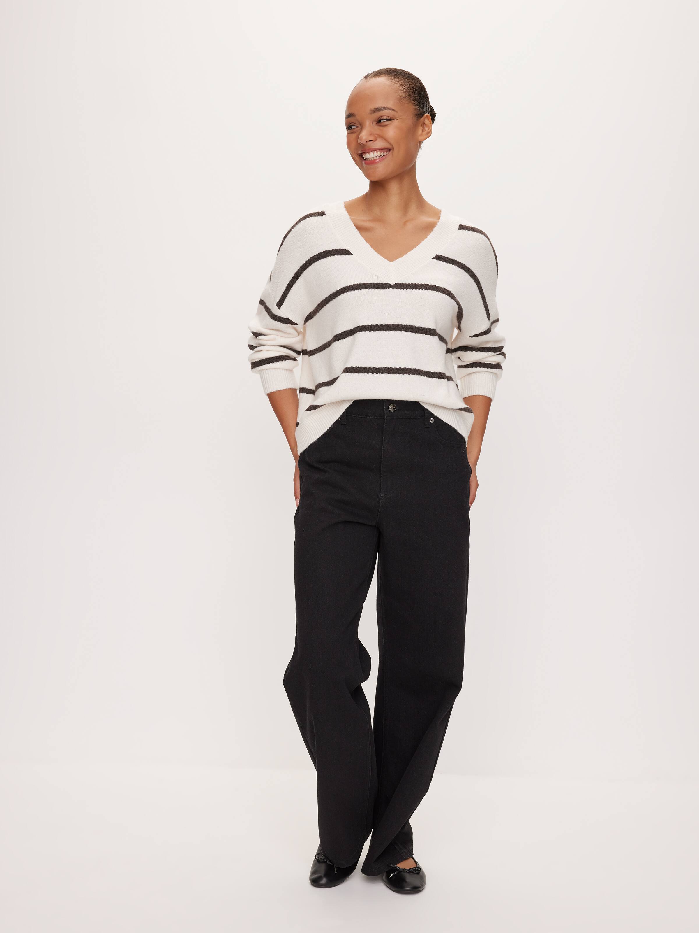 Image for Molly Soft V-Neck Knit from JustGroupNZ