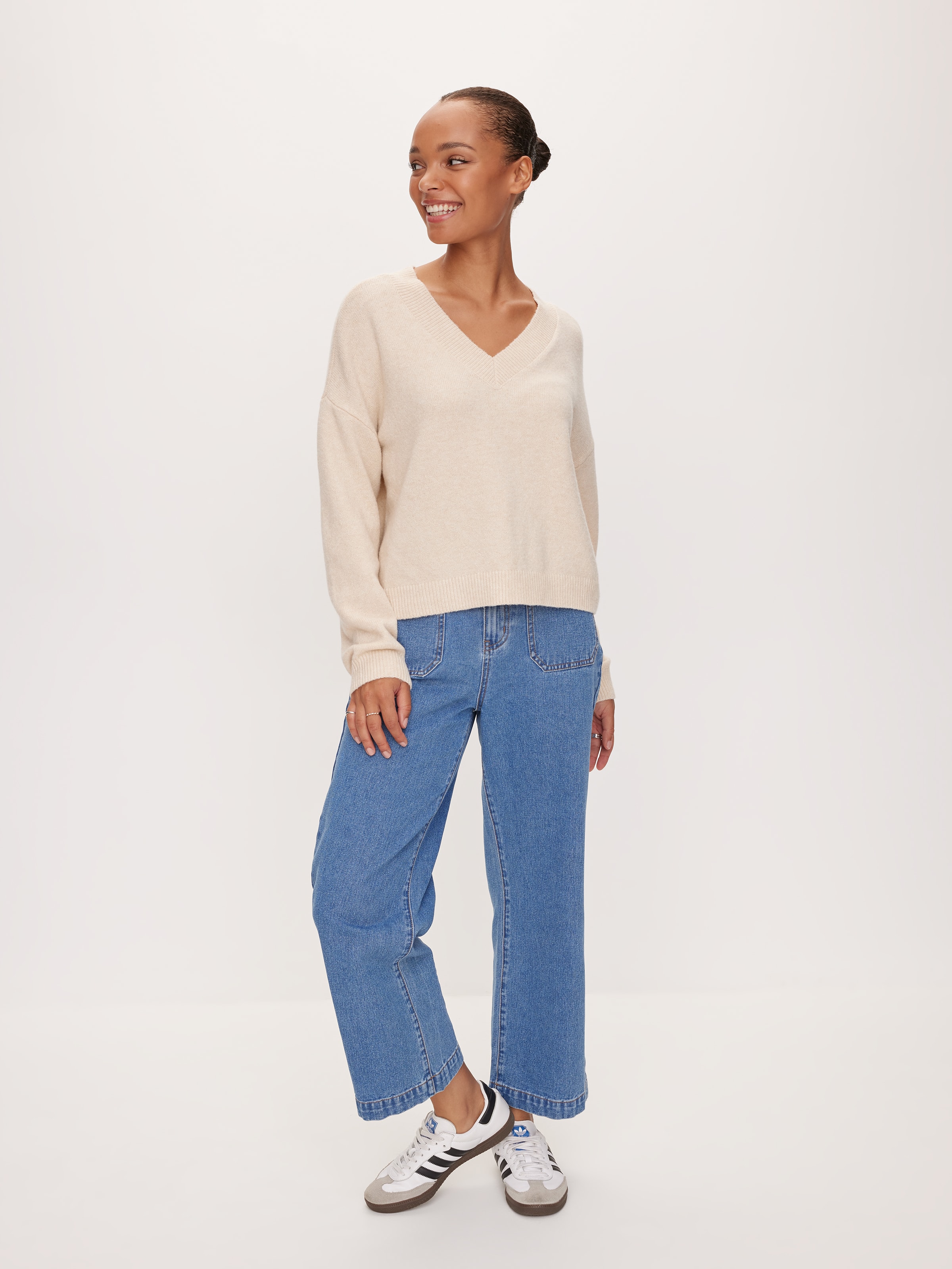 Molly Soft V-Neck Knit