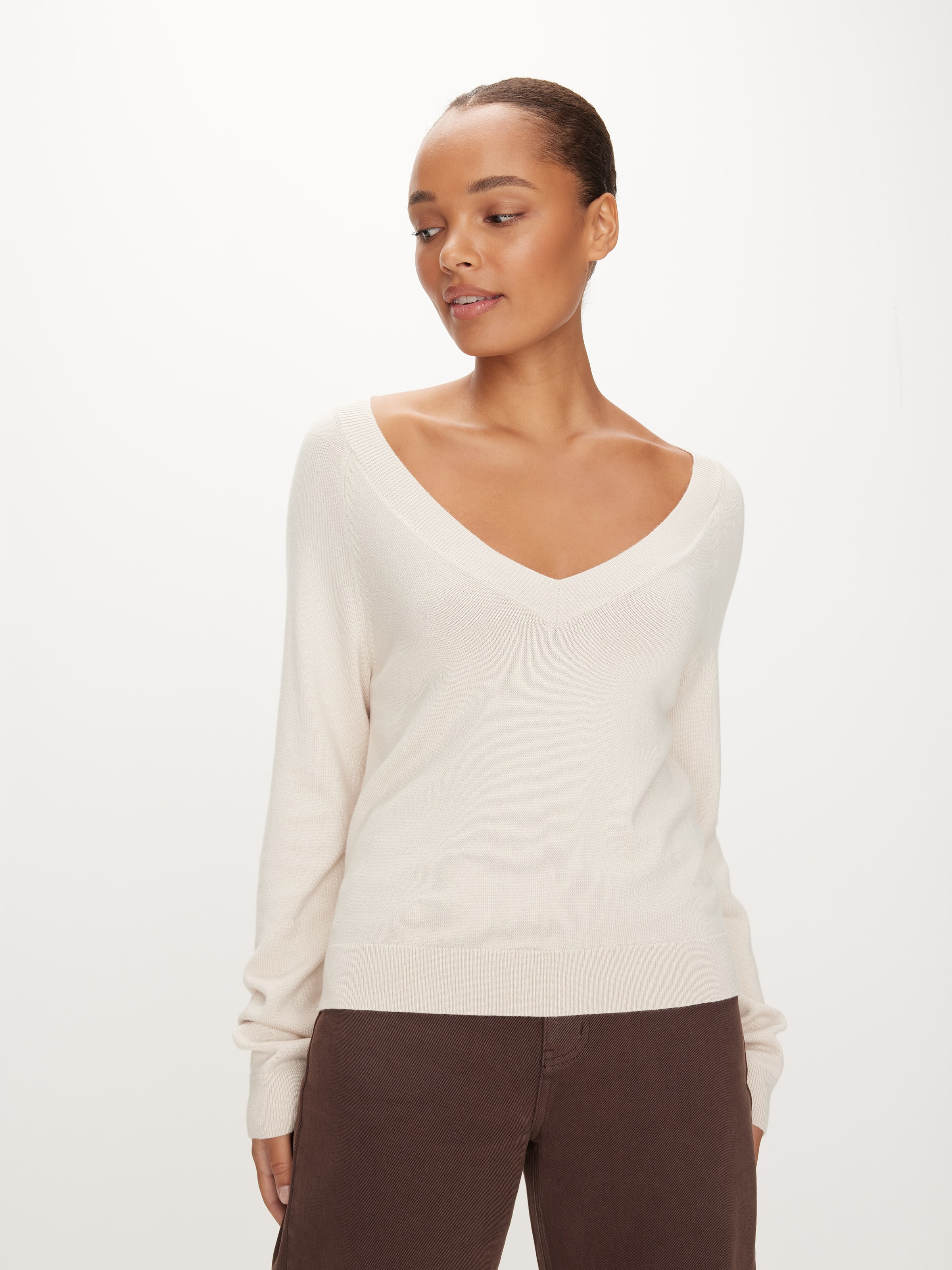 Charlie V-Neck Knit