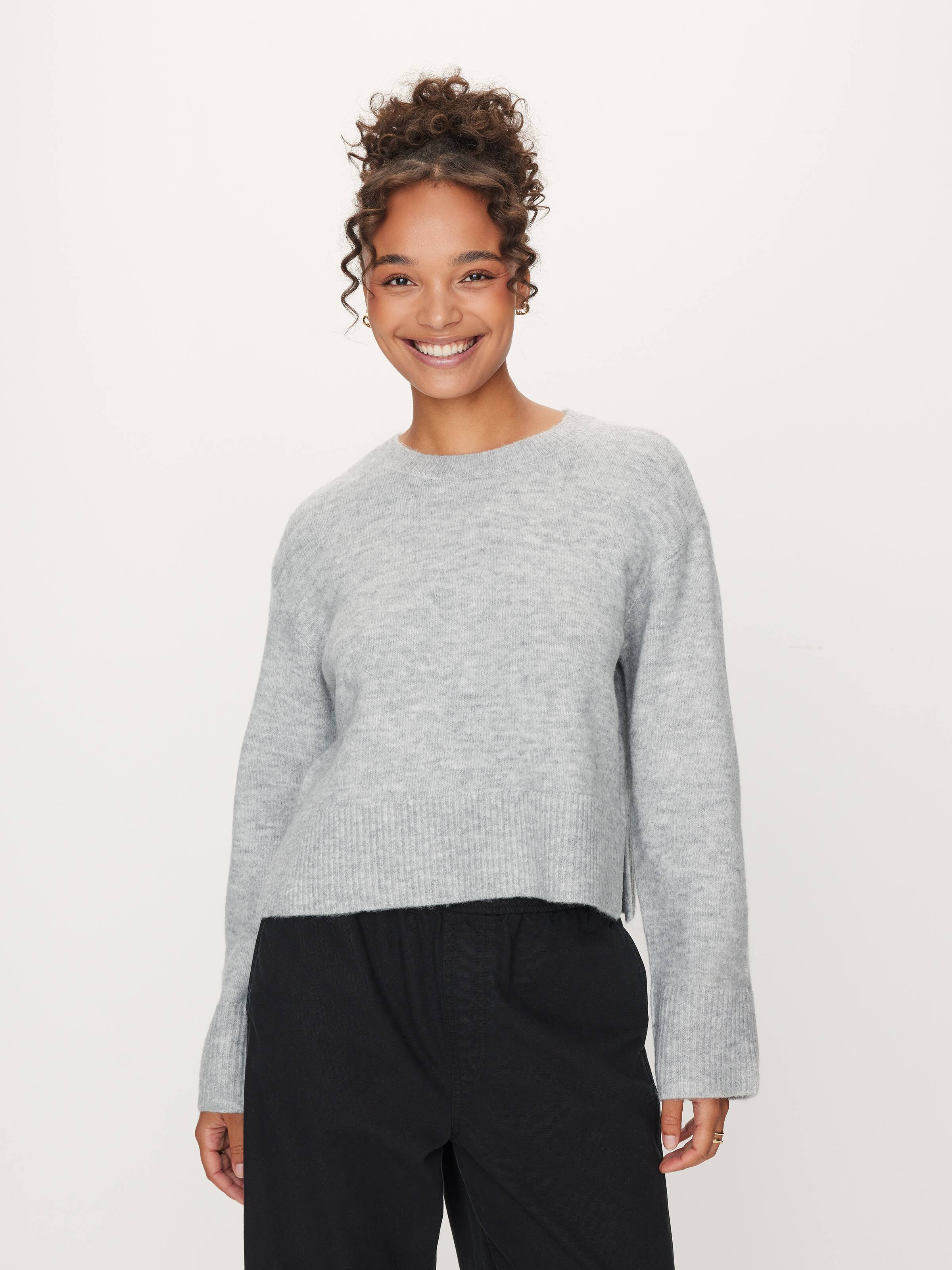 Liana Easy Long Sleeve Pullover