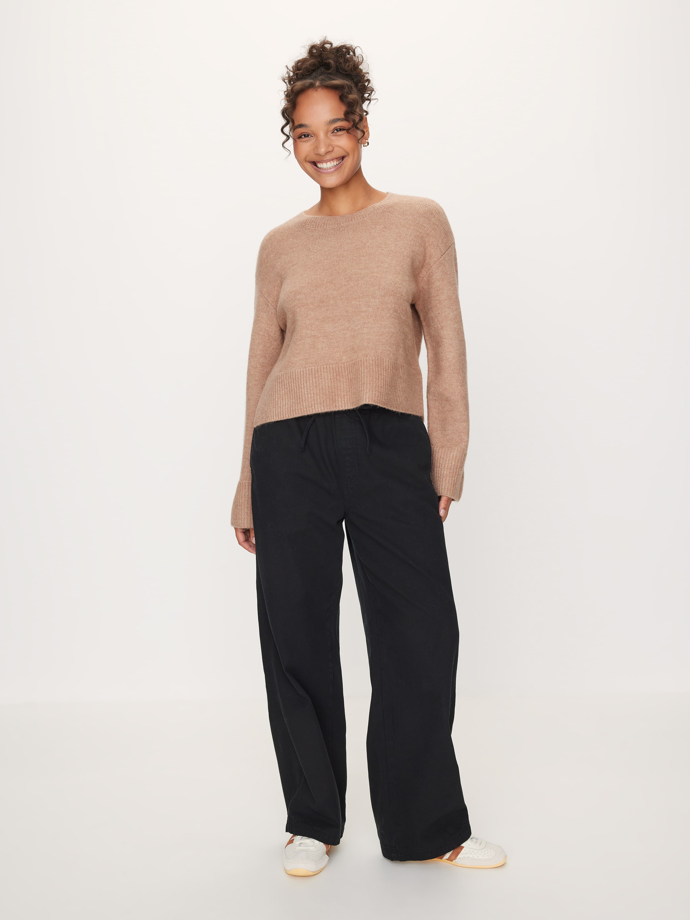 Liana Easy Long Sleeve Pullover