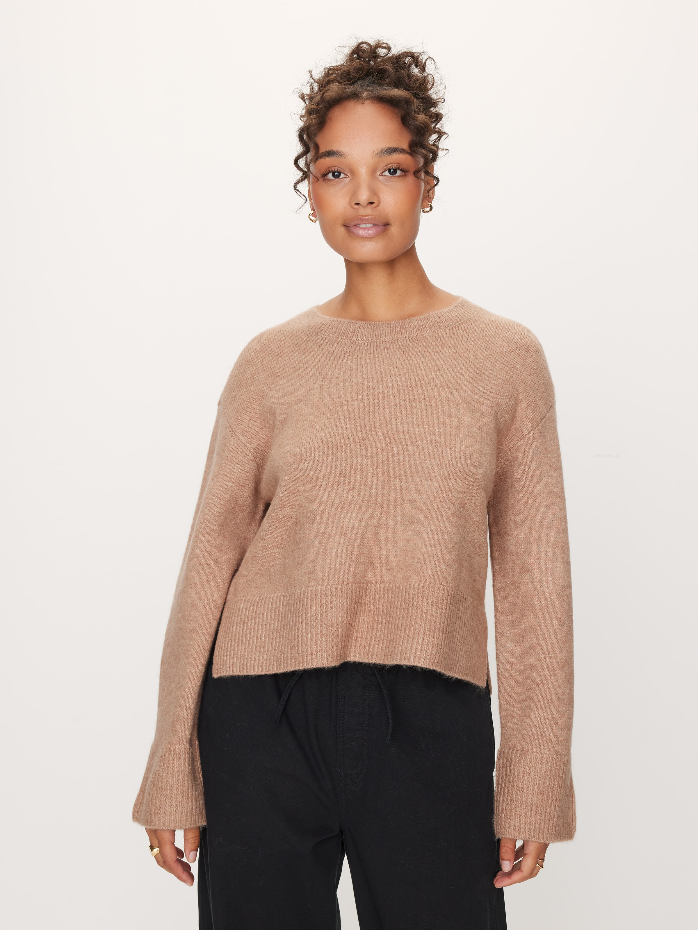 Liana Easy Long Sleeve Pullover