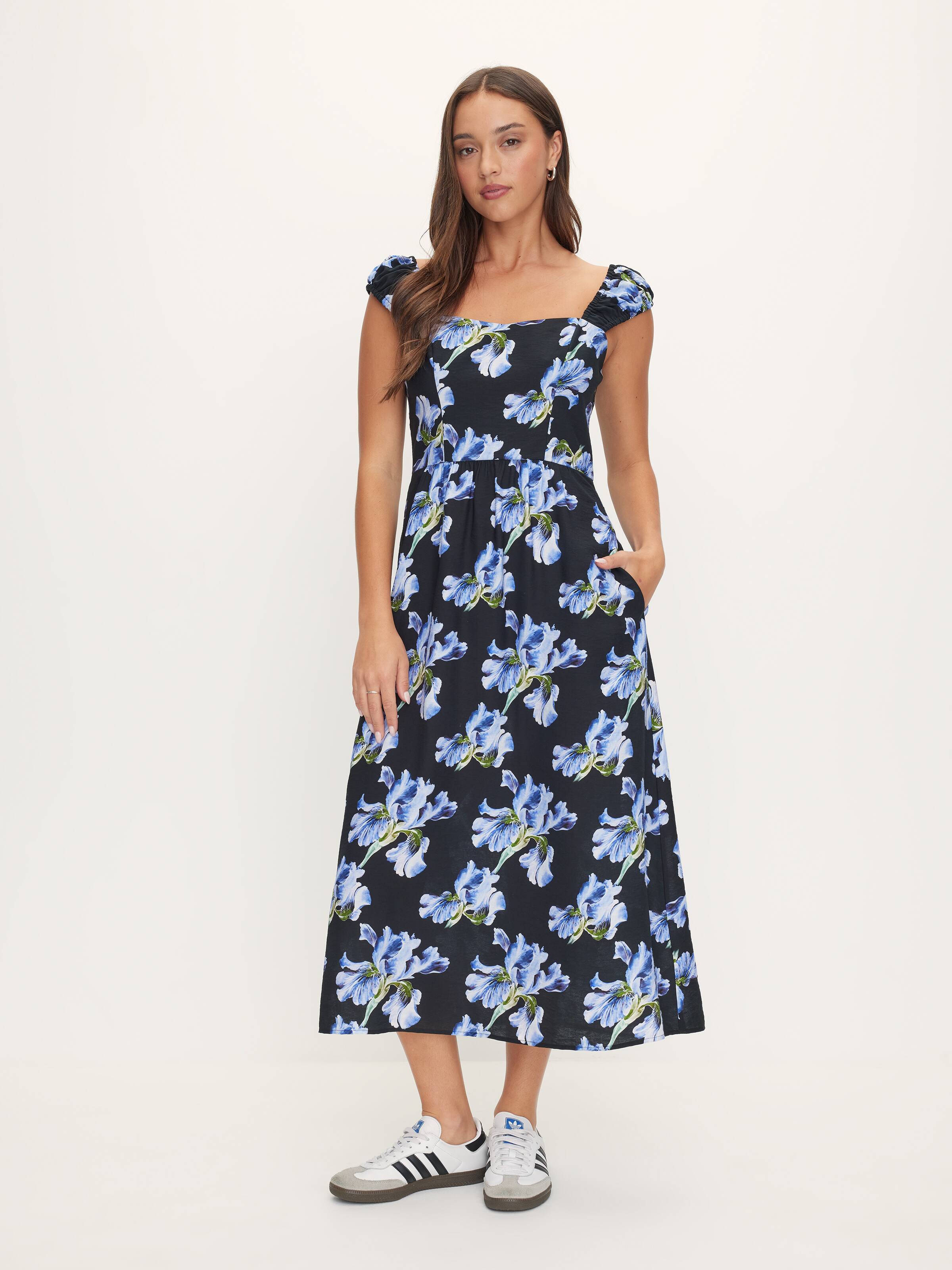 Faye Sweetheart Midi Dress