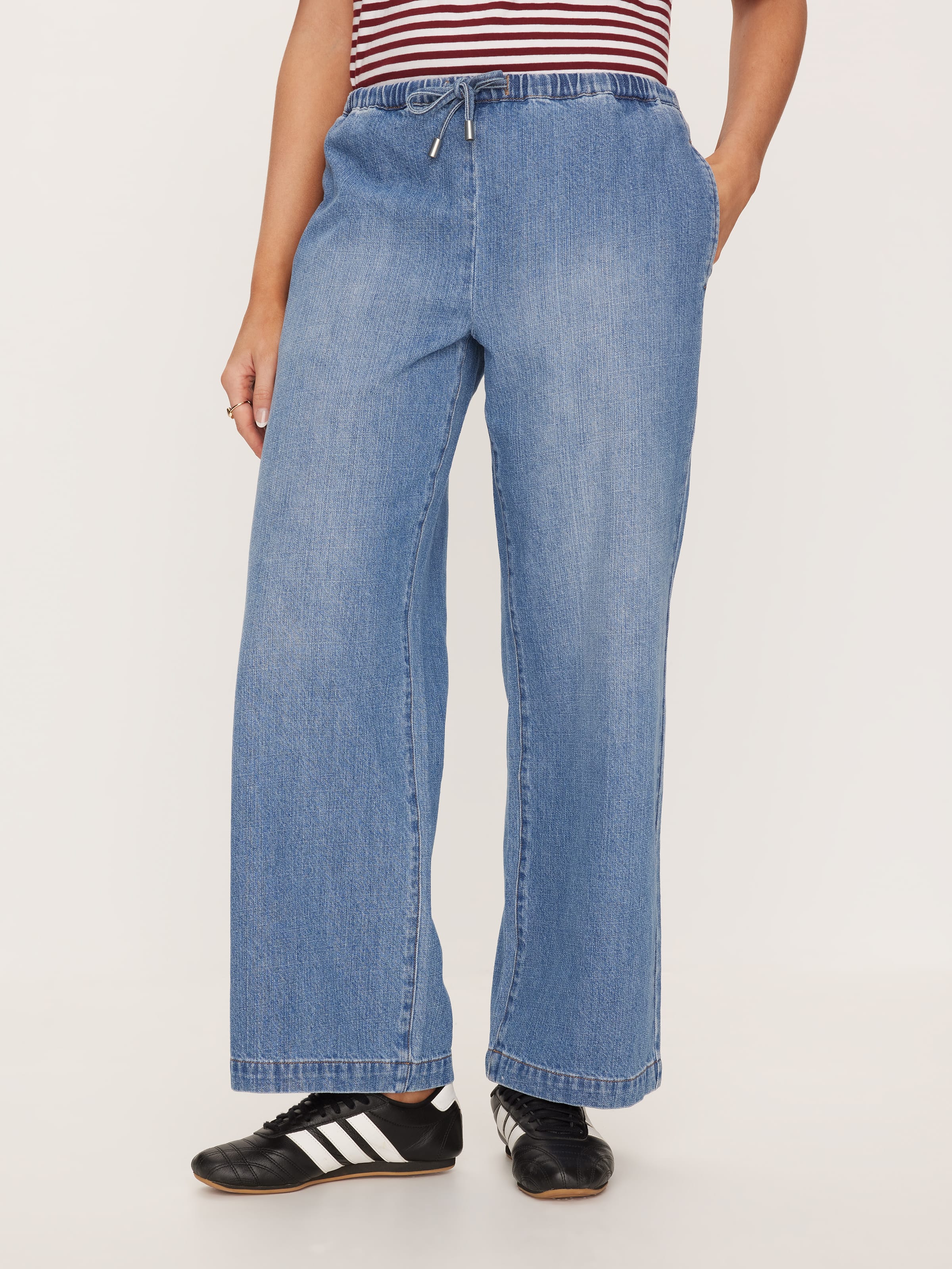 Ryann Elastic Waist Jeans