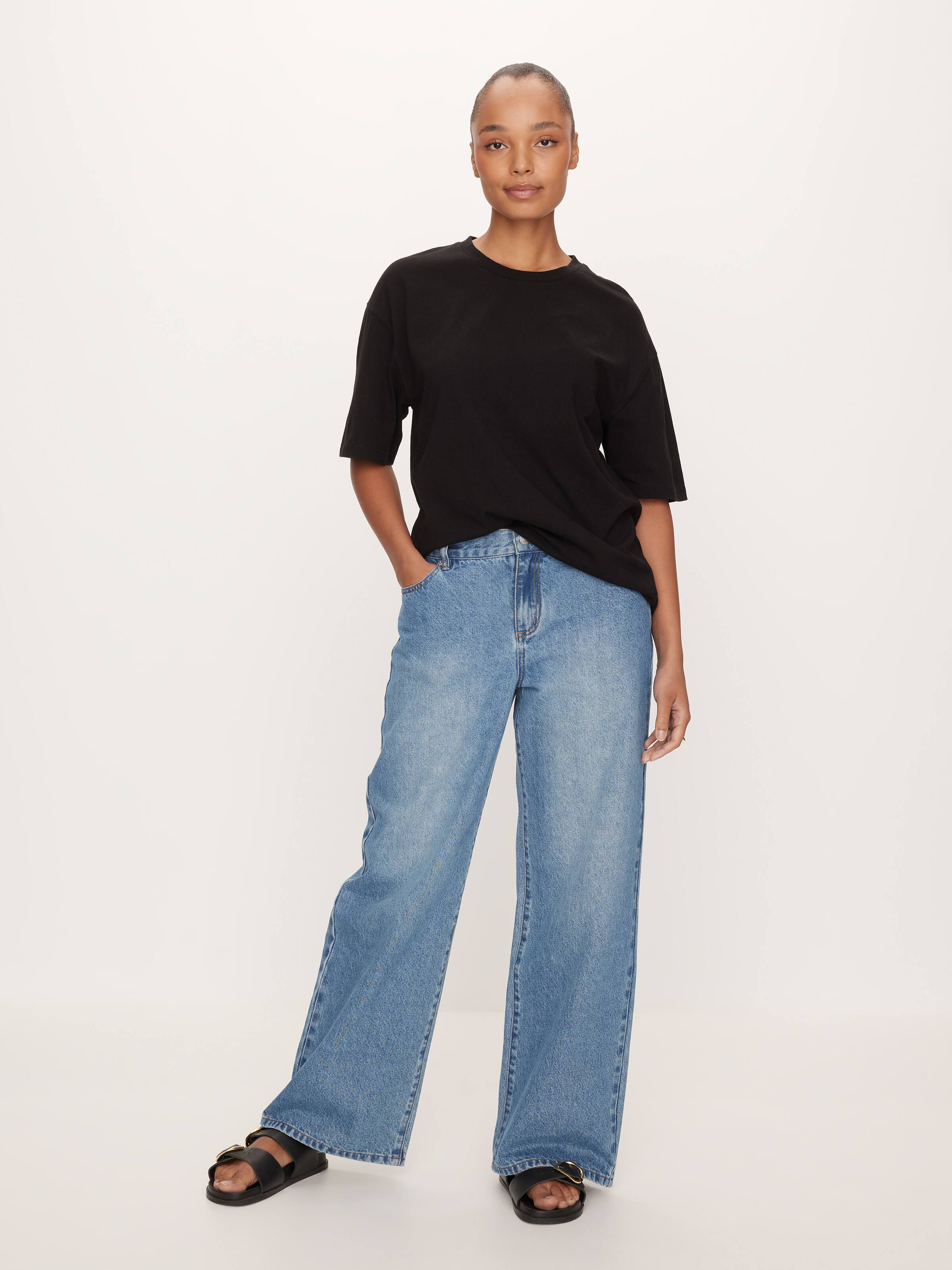 Relaxed Oversized Tee