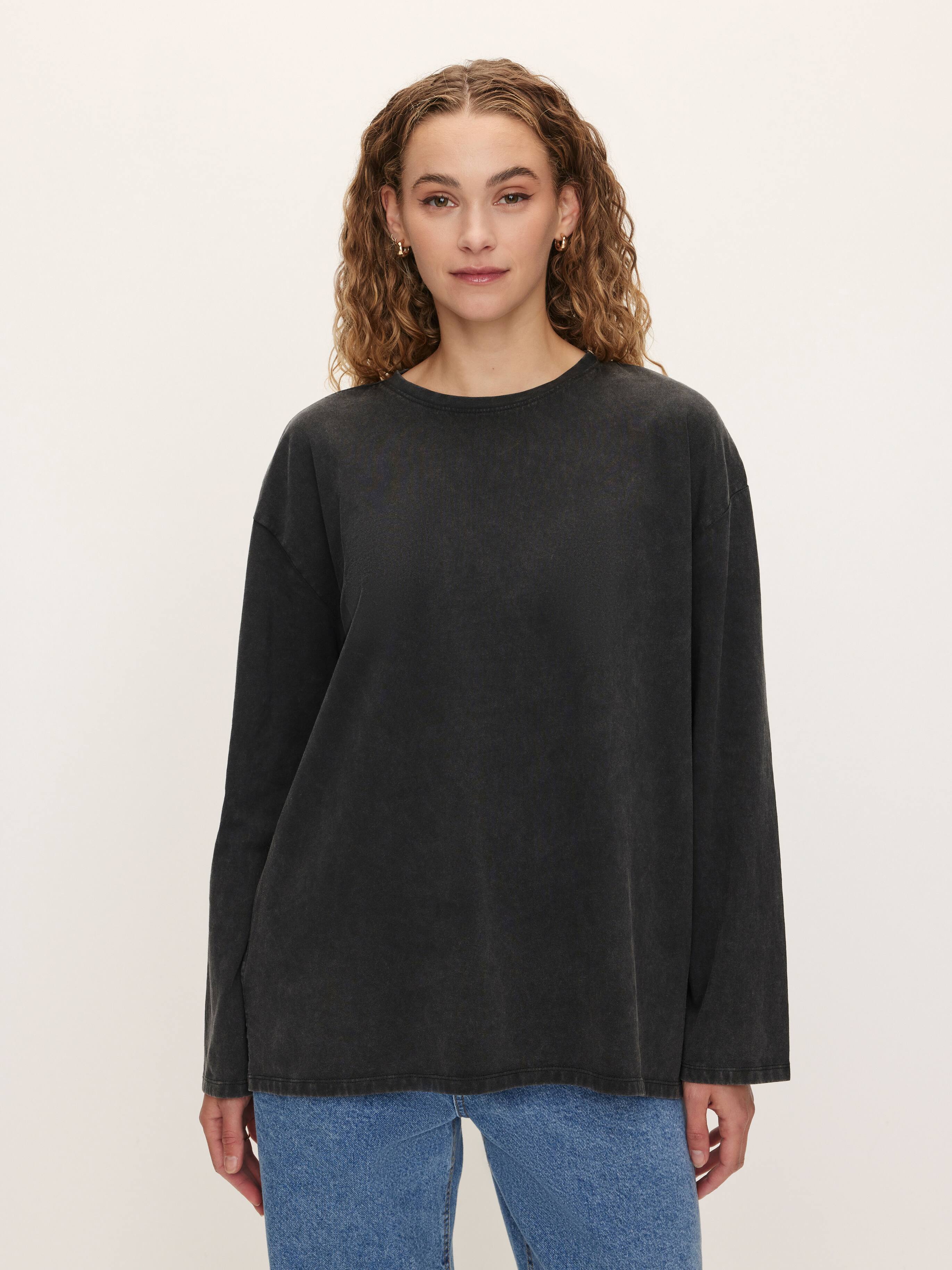Essential Long Sleeve Tee