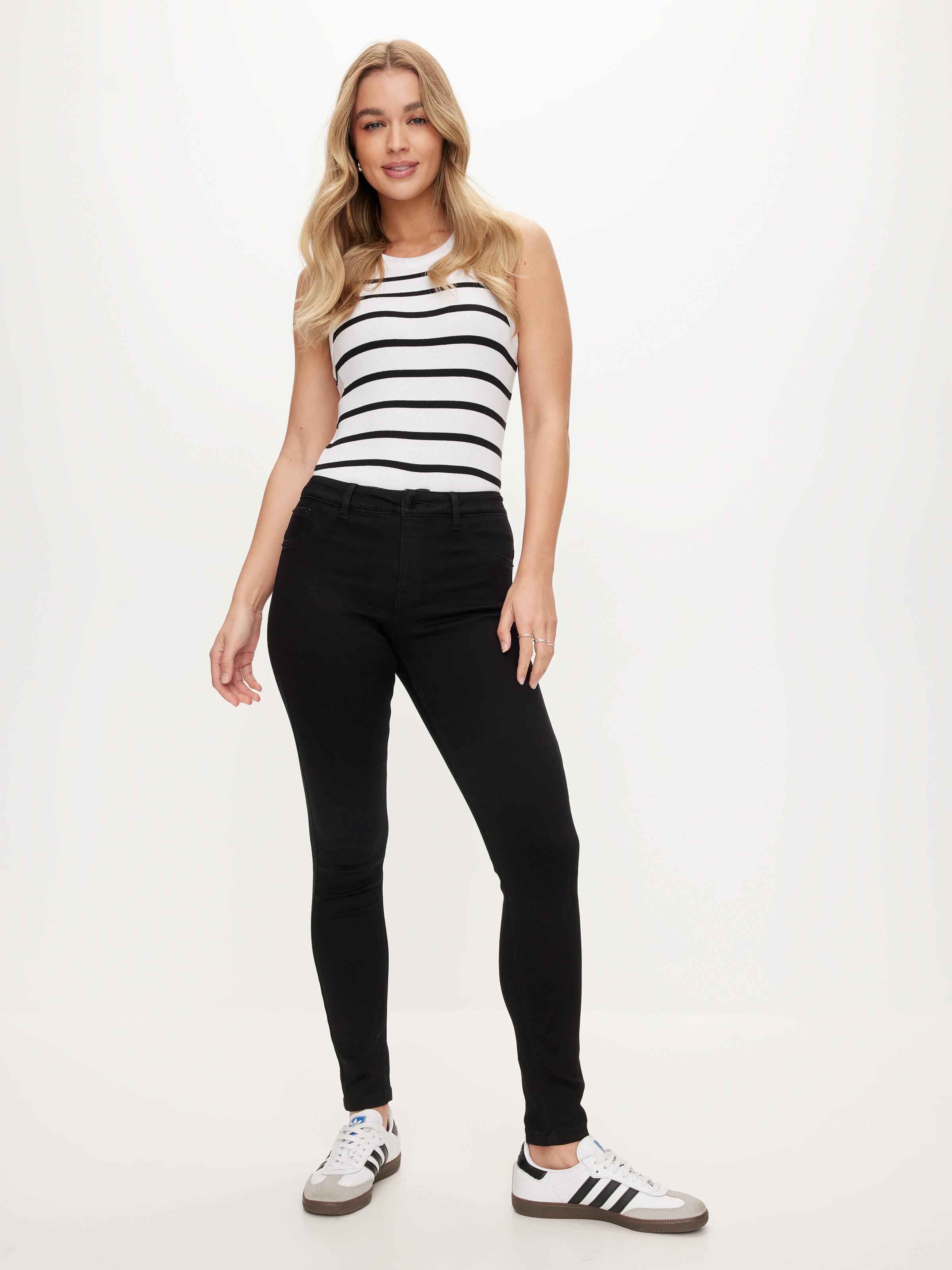 Peaches Push Up Jean