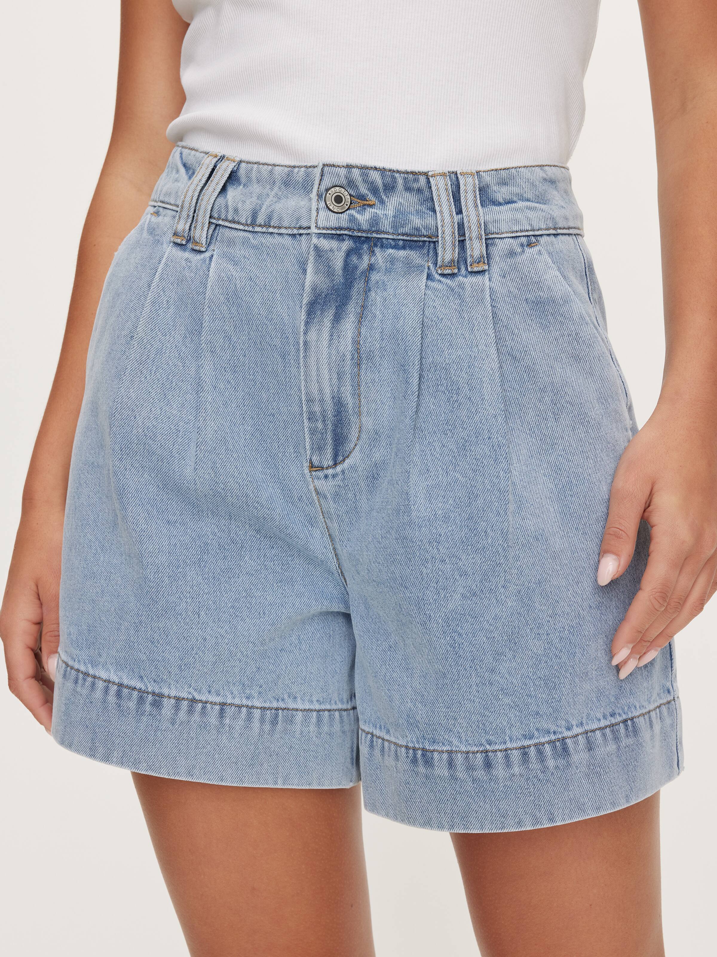Gracie Pleat Front Short