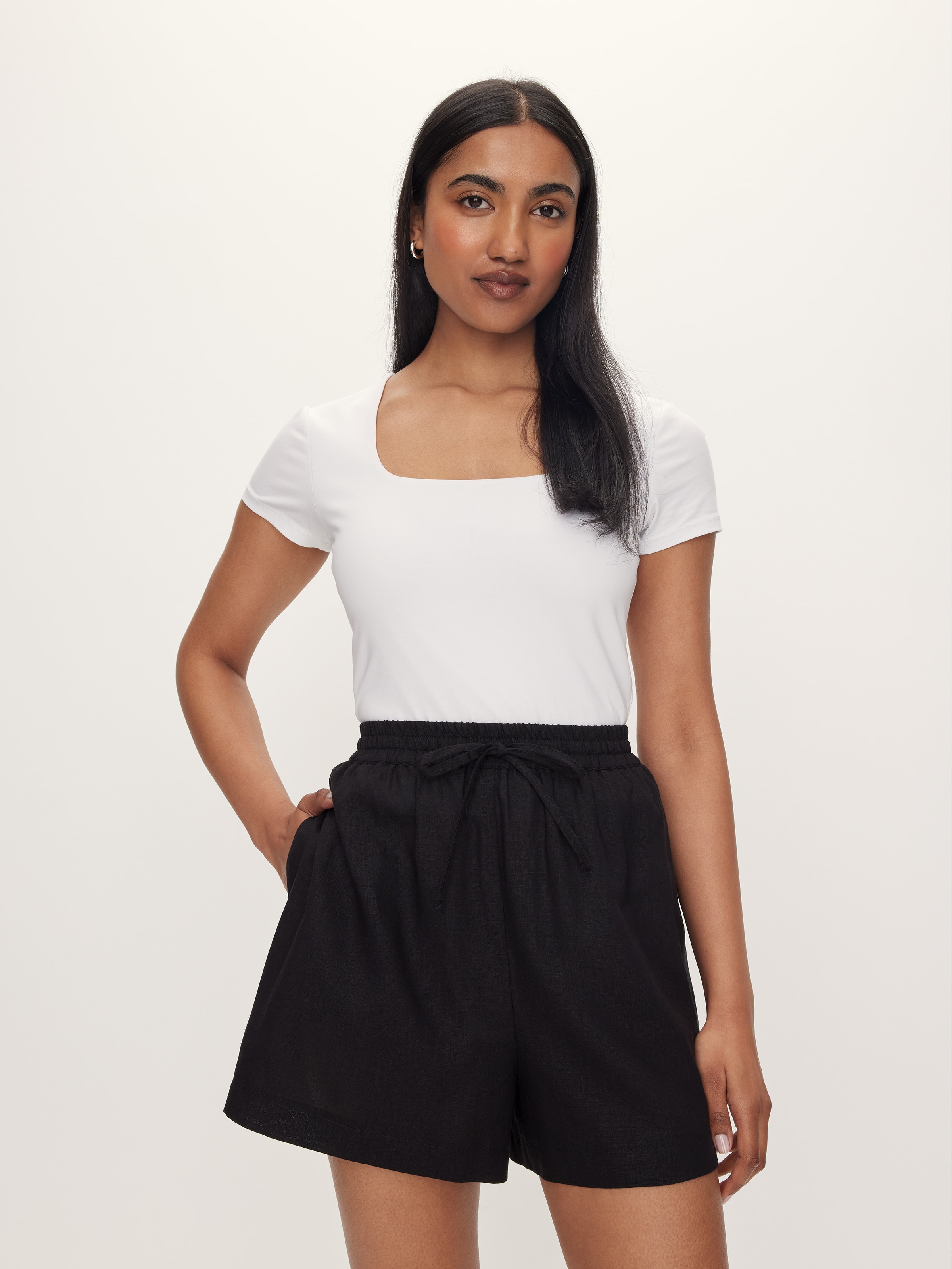 Carina Linen Blend Tie Front Short