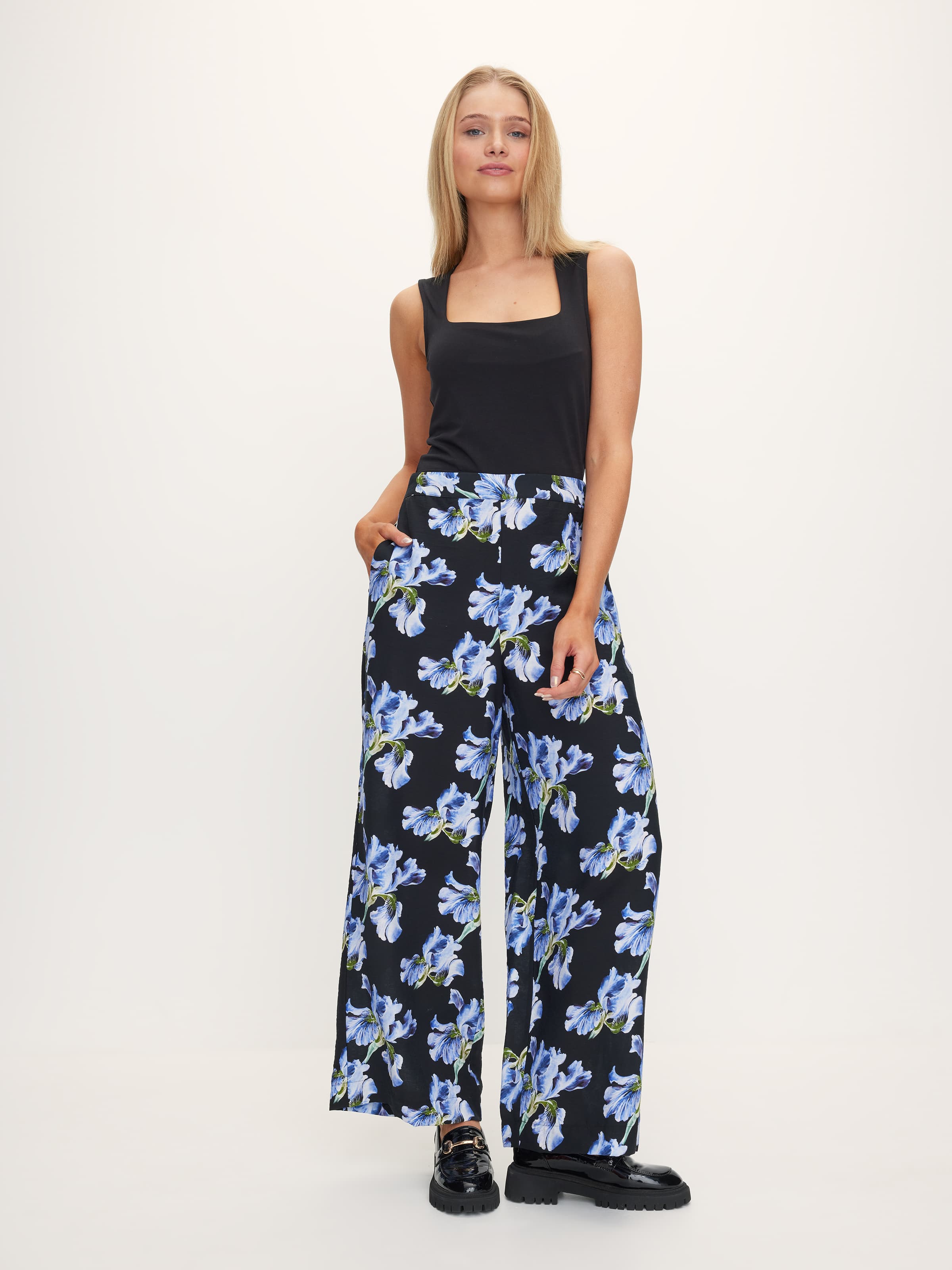 Tiana Wide Leg Pant
