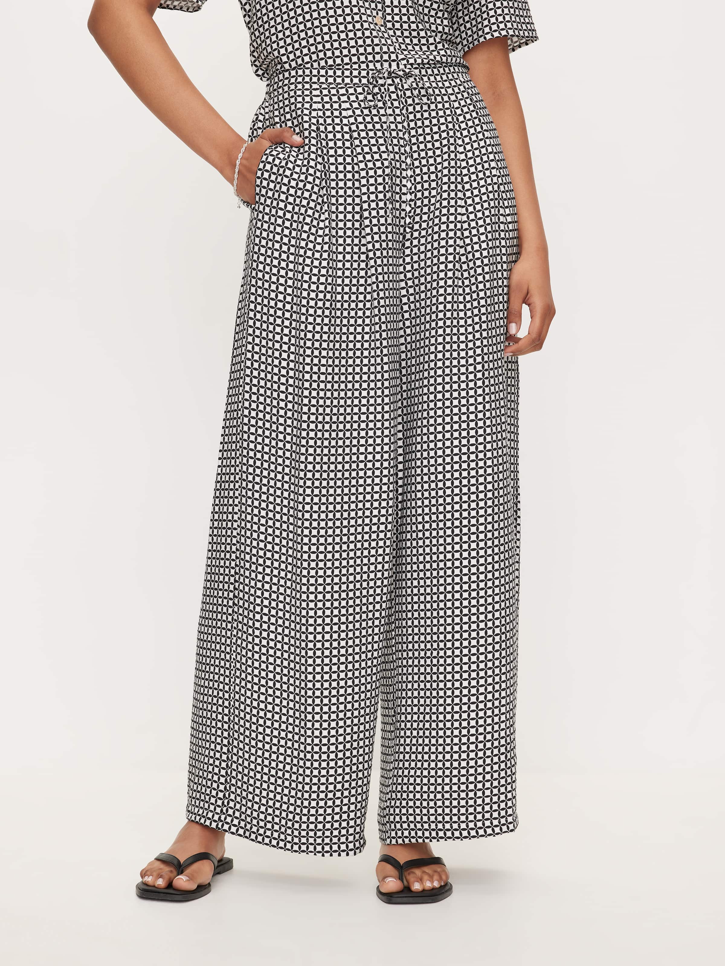 Verity Relaxed Pant