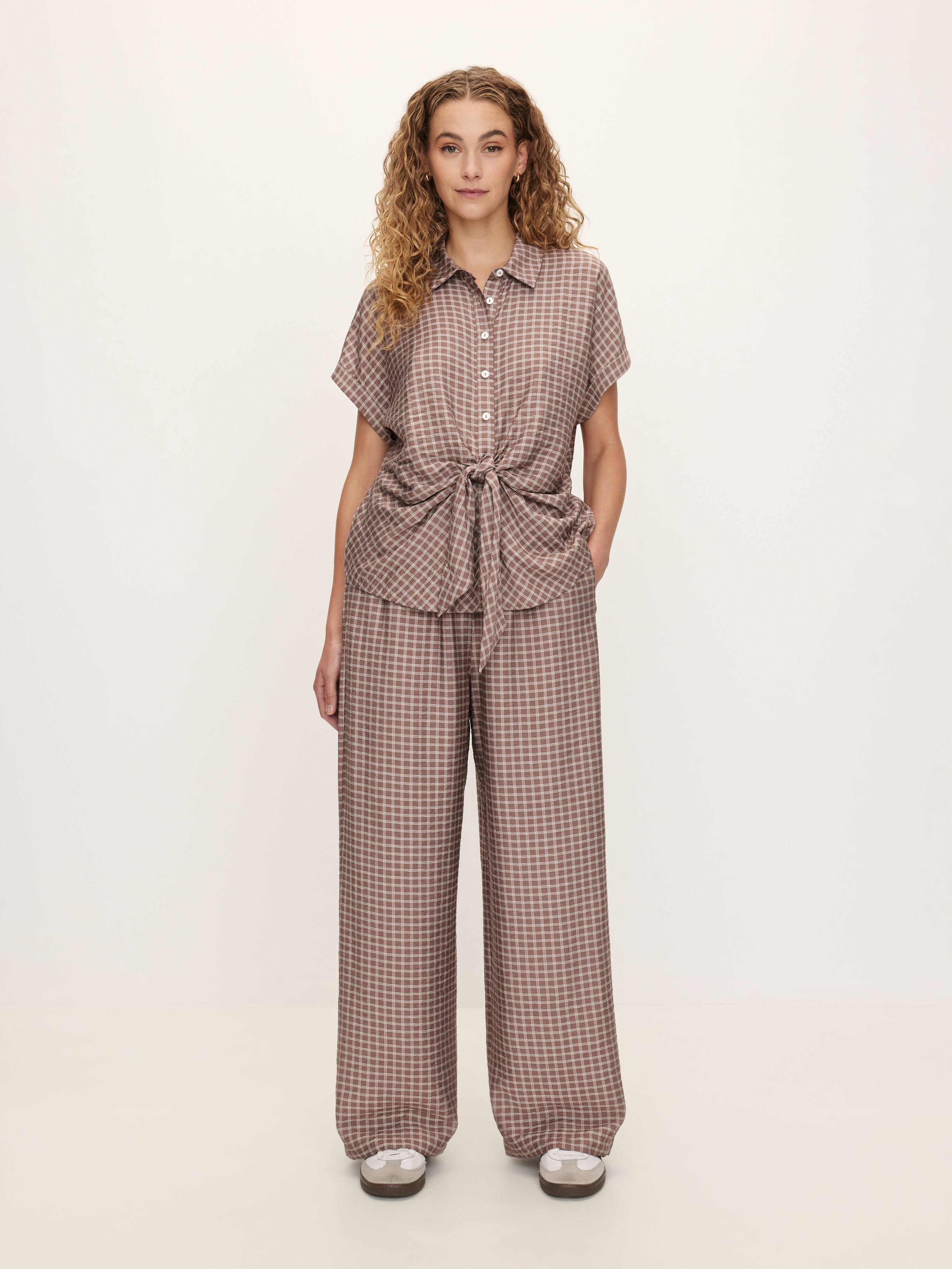 Tina Textured Straight Leg Pant