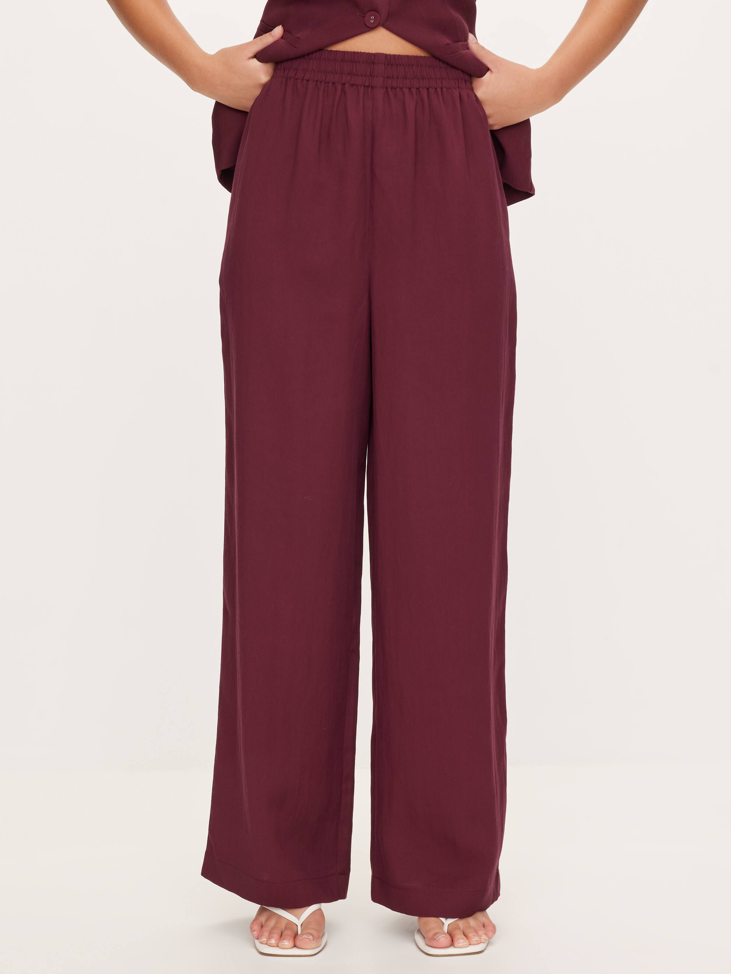 Camellia Pull On Pant