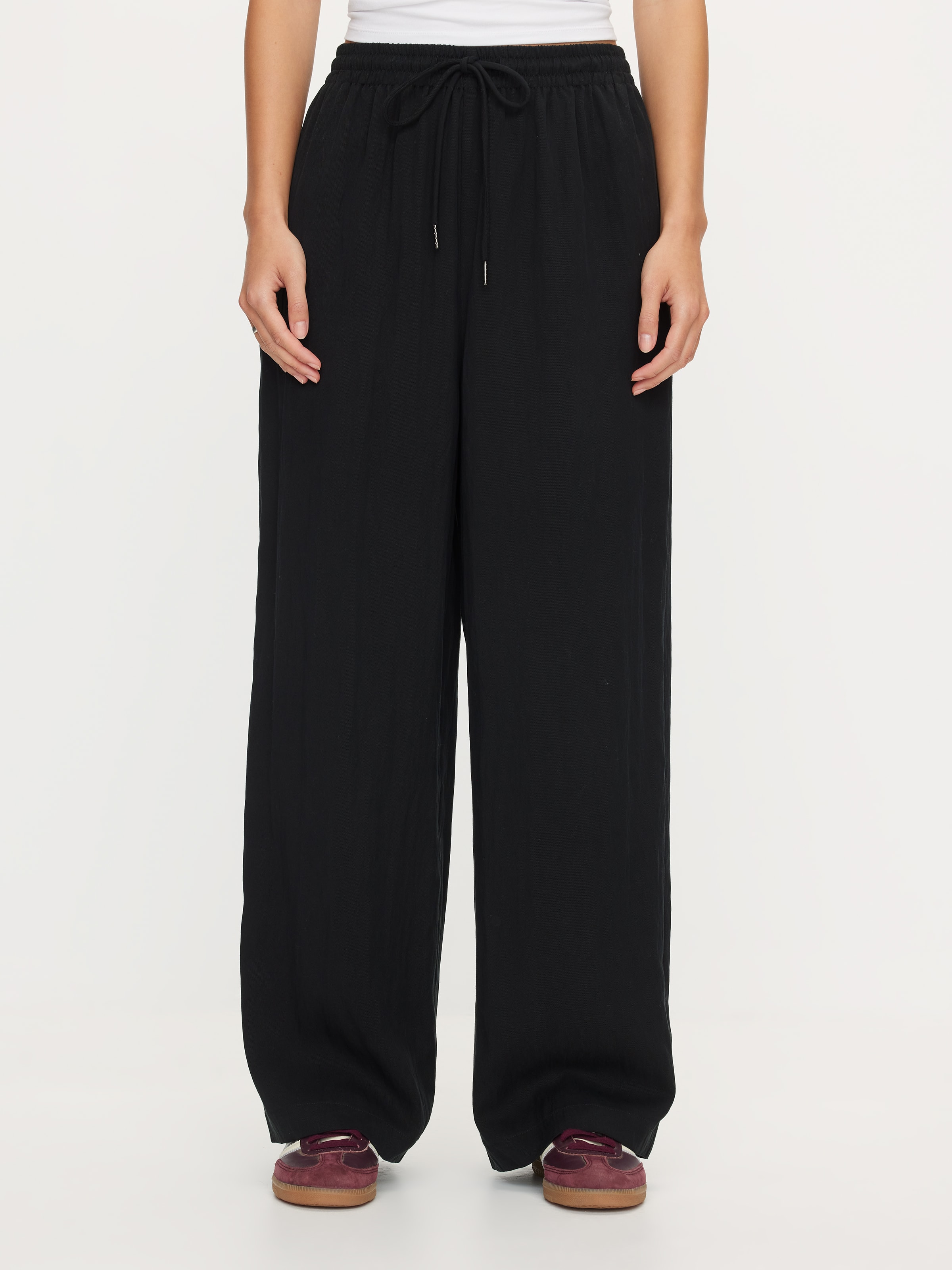 Camellia Tie Waist Pant
