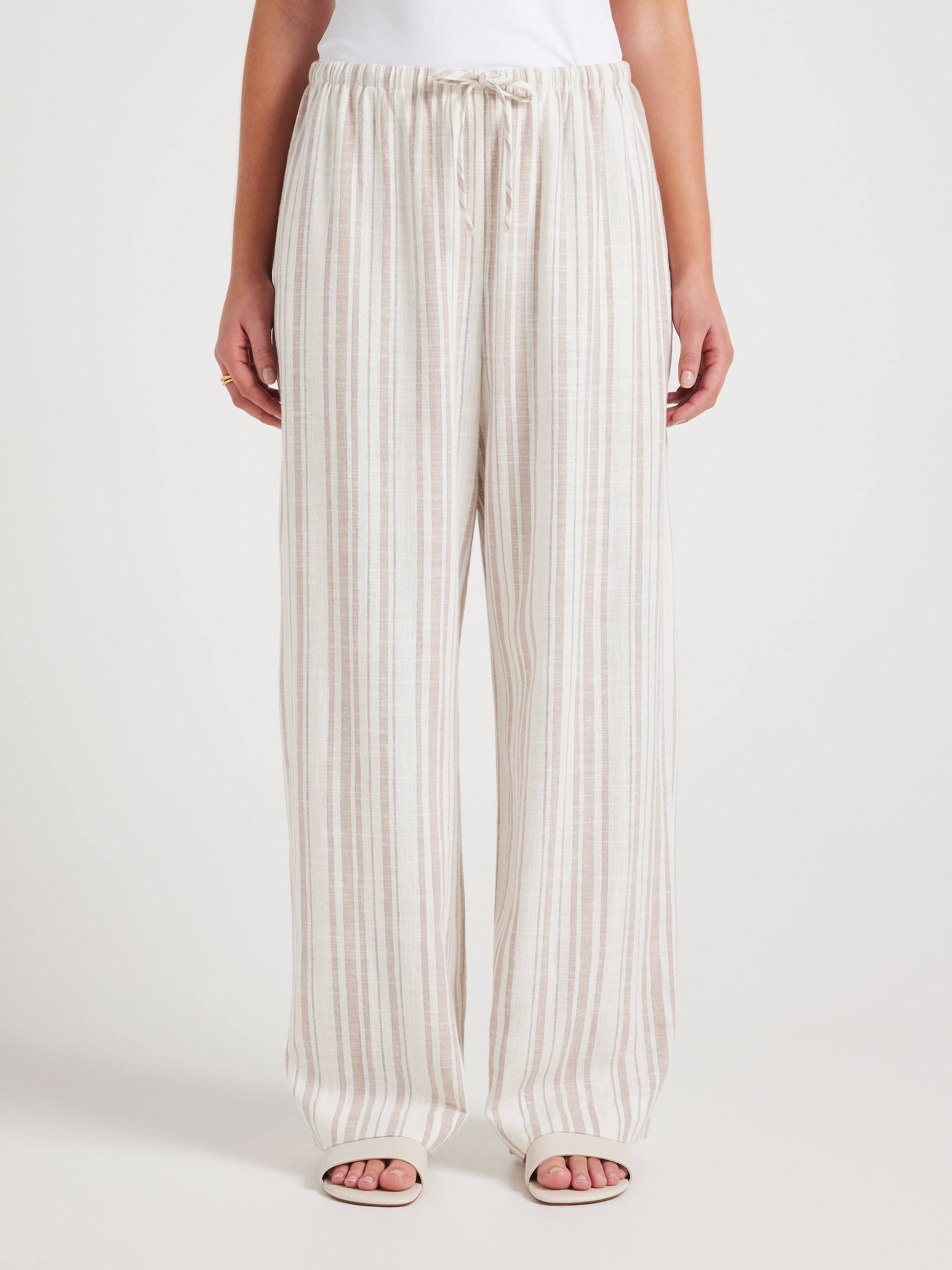 Posy Linen Blend Wide Leg Pant