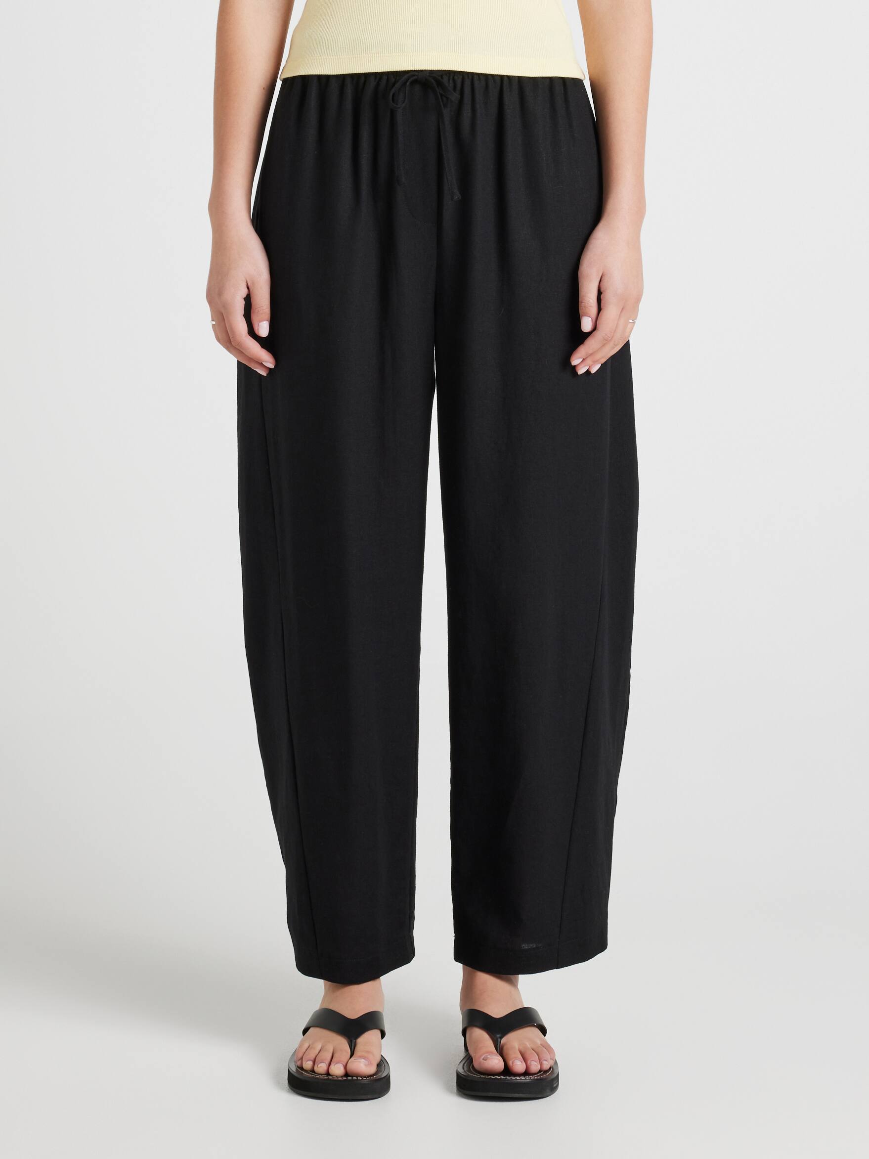 Blake Linen Blend Barrel Leg Pants