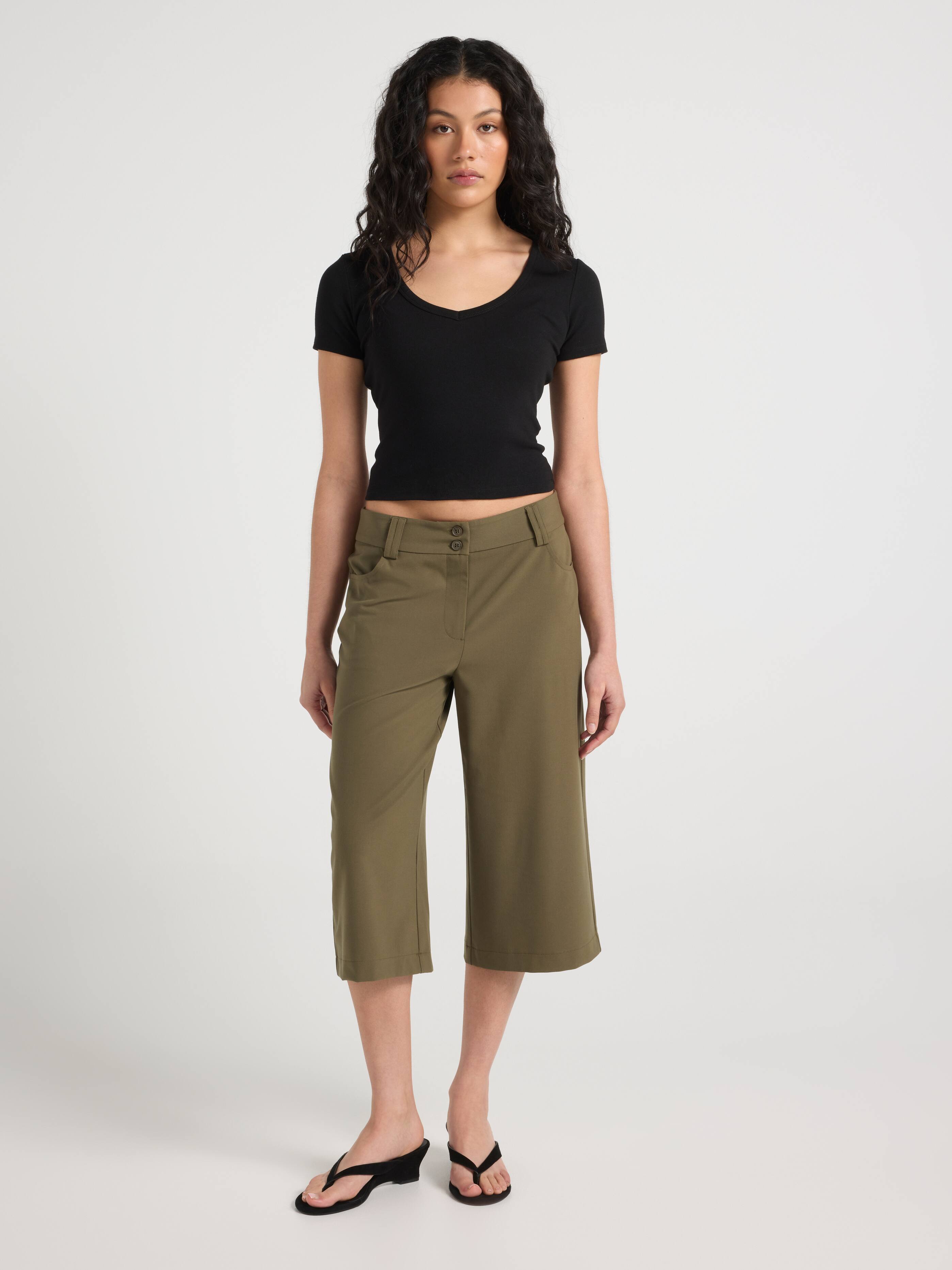 Cove Straight Leg Capri