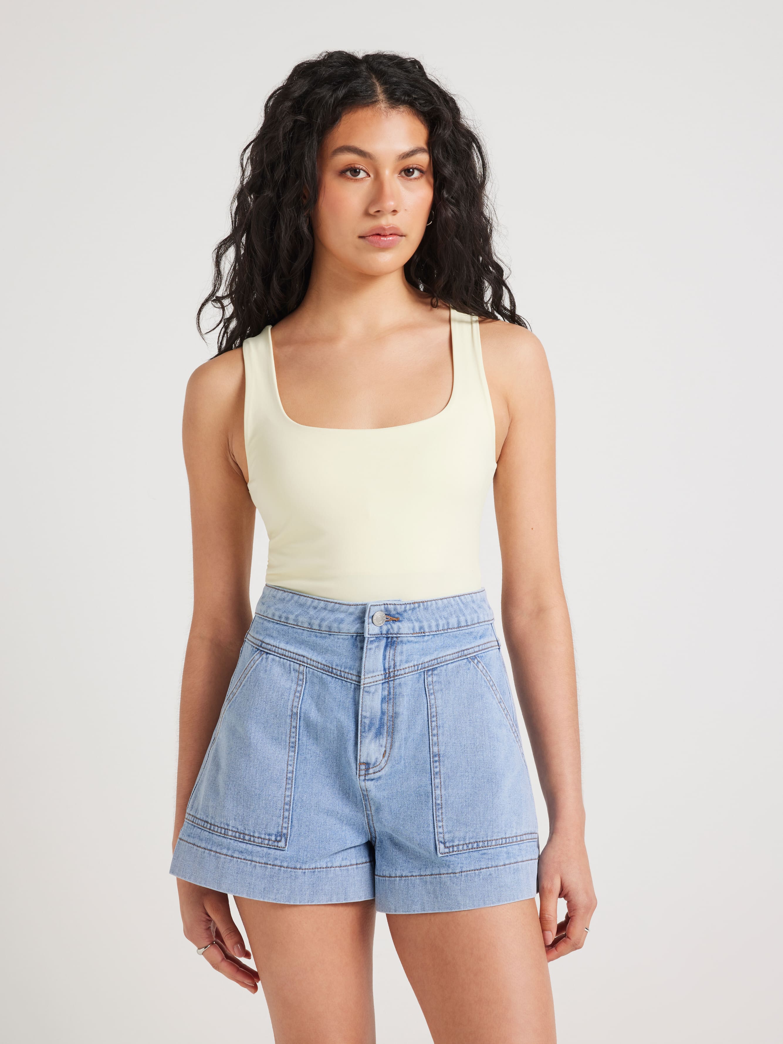 Kimora Yoke Detail Short