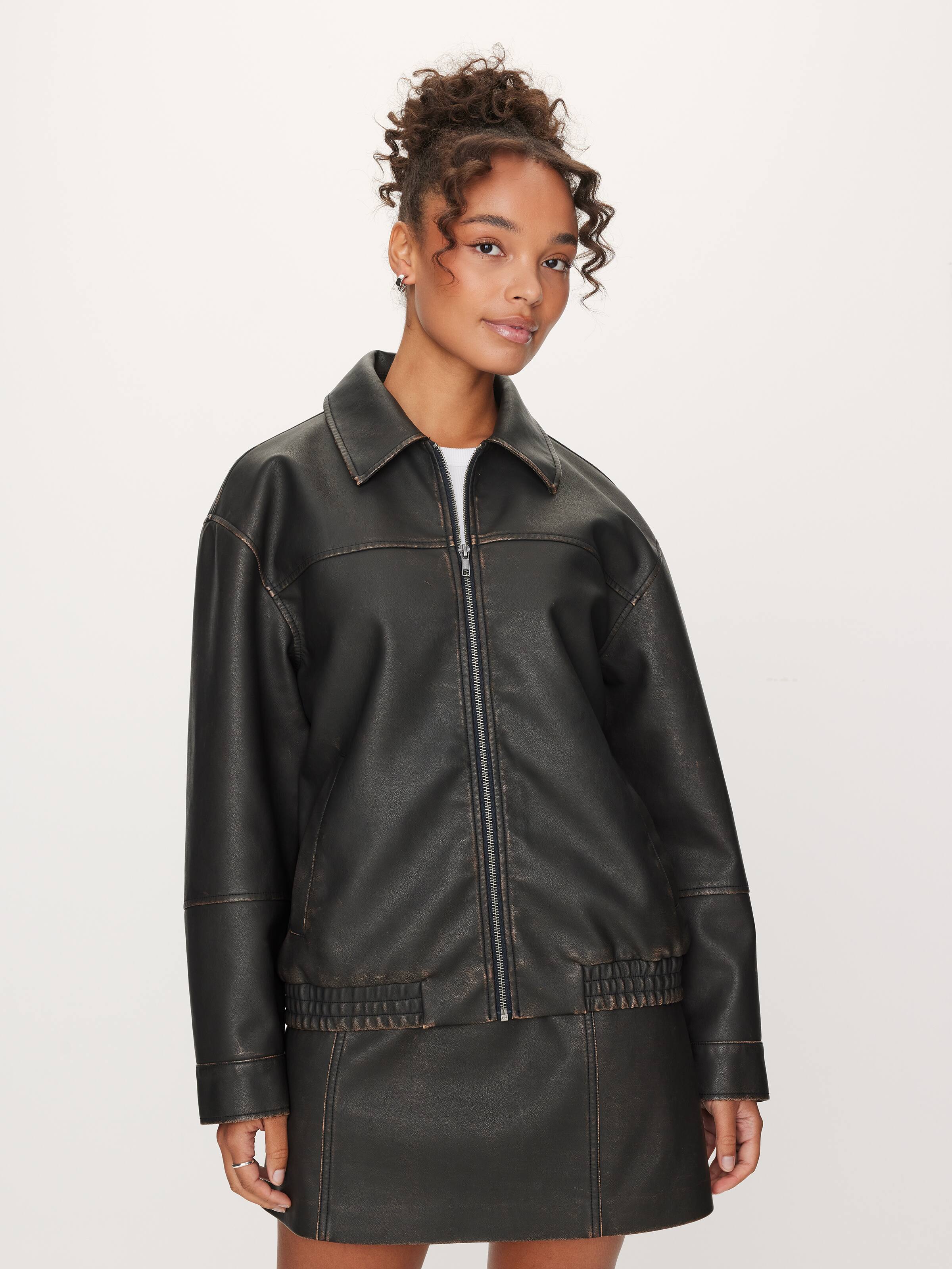 Dallas Vintage Pu Bomber