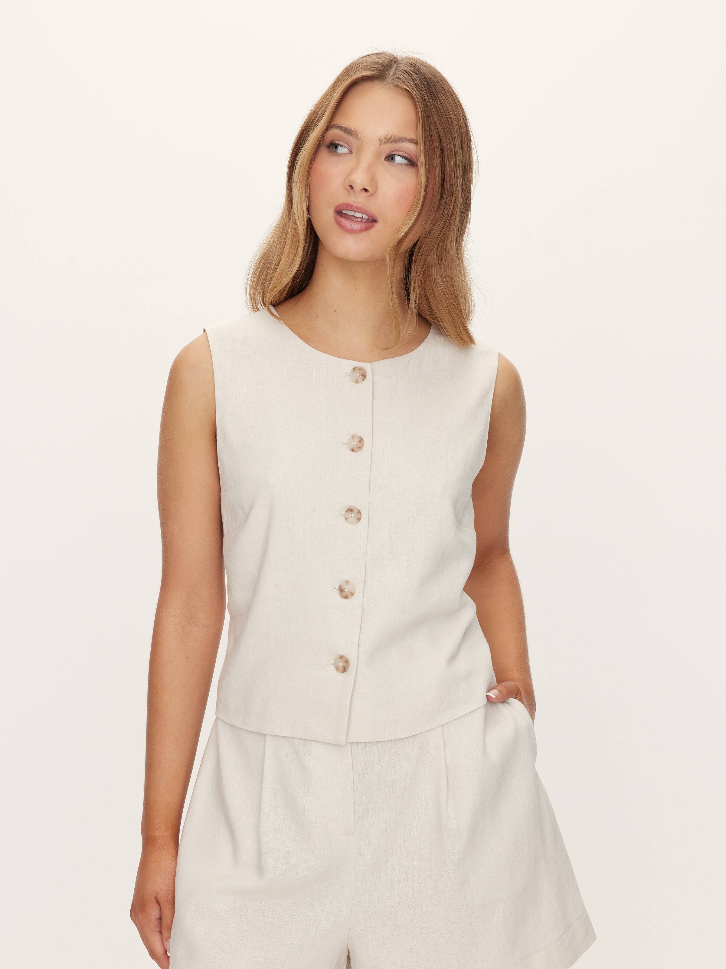 Adele Vest