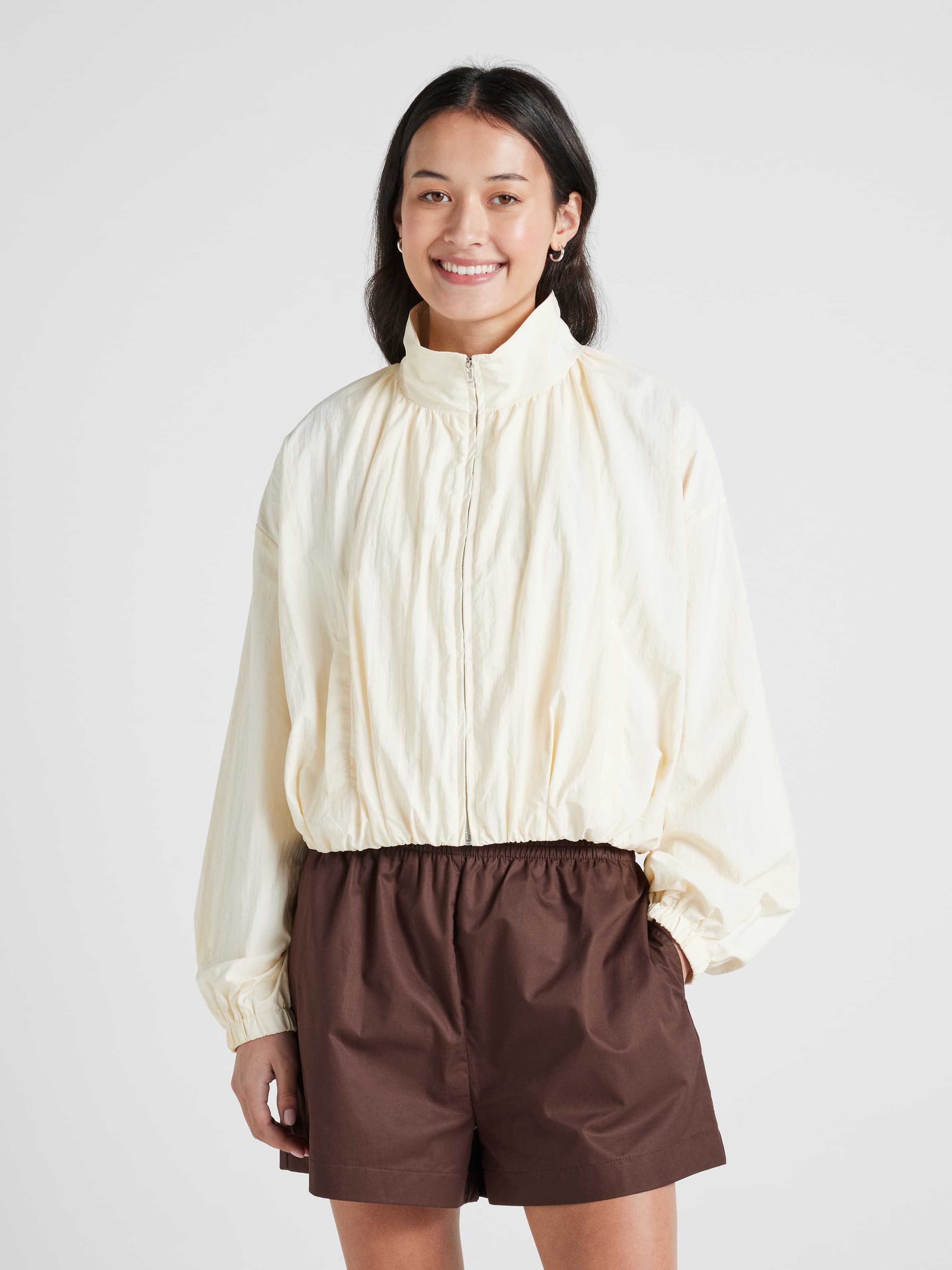 Montana Pleated Windbreaker