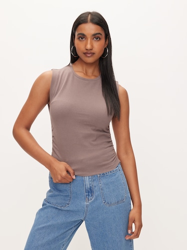 Crew Neck Rouched Tank                                                                                                          