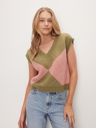 Argyle Knit Vest                                                                                                                