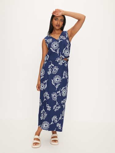 Emmie Column Skirt                                                                                                              