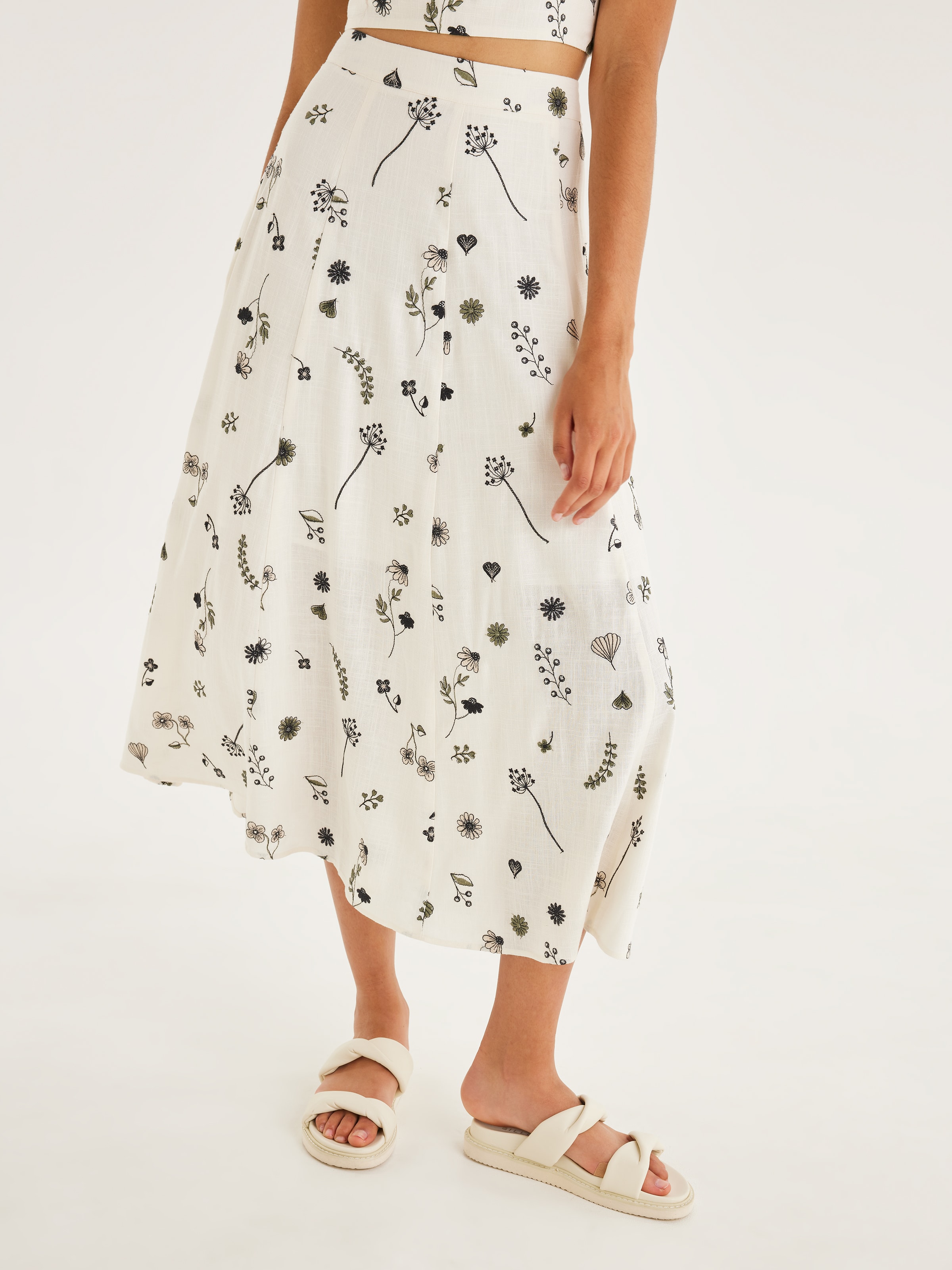 Flora Midi Skirt White Black Embroidery - Dotti Online